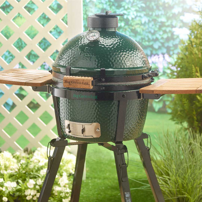 Minimax Big Green EGG outfitted in the MiniMax Portable Nest and a pair of MiniMax EGGmates, side shelves.