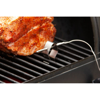 The Fireboard 2 Drive Pit Probe is inserted in the probe clip holder and clipped on the cooking grid.